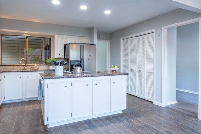 Photo - 12226 Ravenmoor Dr