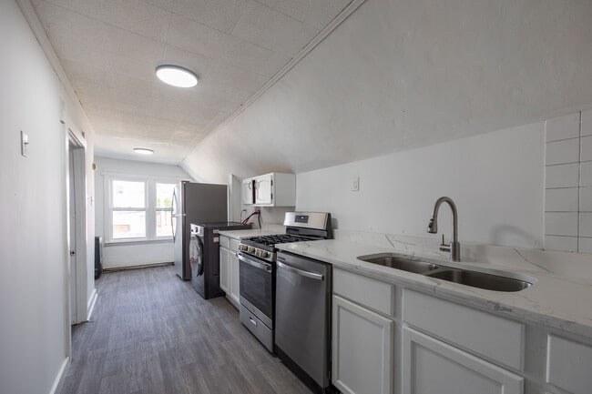 Photo - 2140 N Karlov Ave Apartments Unit 2