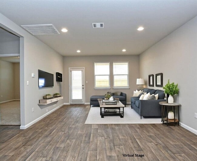 Photo - 610 Roaring Fork Ln