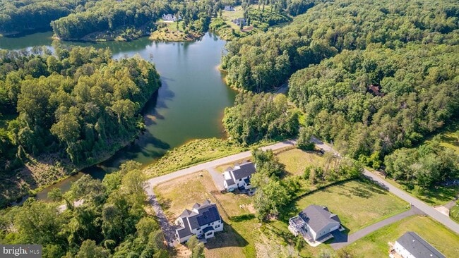 Photo - 15 Grove Ln