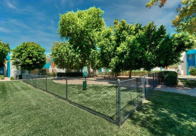 Photo - Sycamore Square Apartments