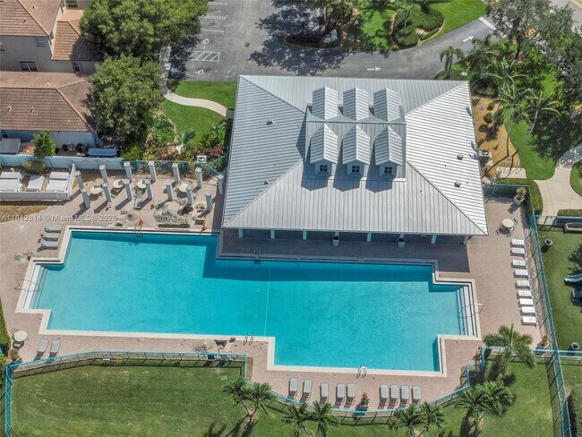 Photo - 3920 NE 13th Dr