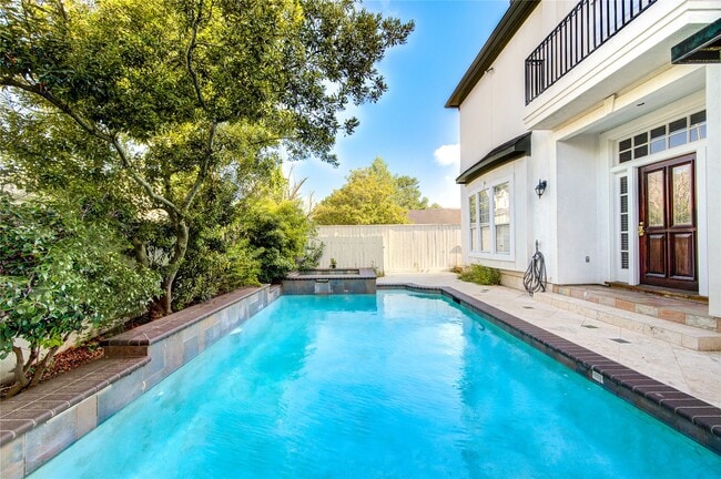 Photo - 2124 Nantucket Dr