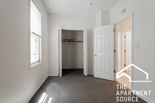 Photo - 2424 N Greenview Ave Unidad 1F