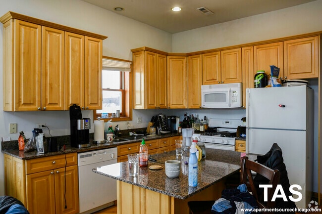 Building Photo - 2743 N Southport Ave Unit 3N Rental