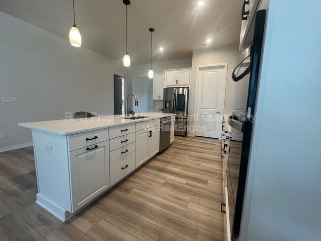 Photo - 7111 Wayfarer Dr