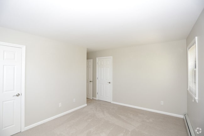 Saddle Brook Apartments