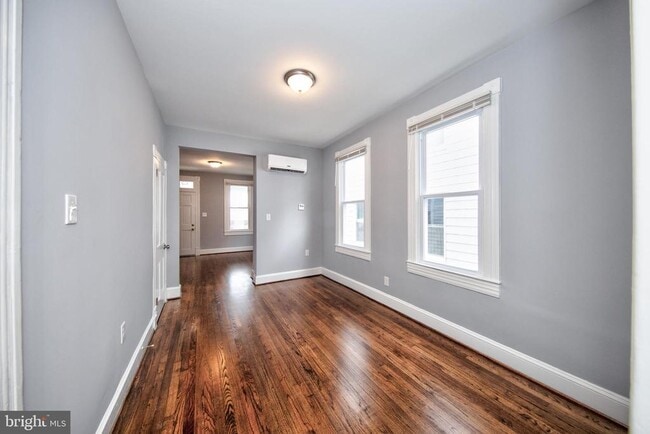 Photo - 655 Bourbon St