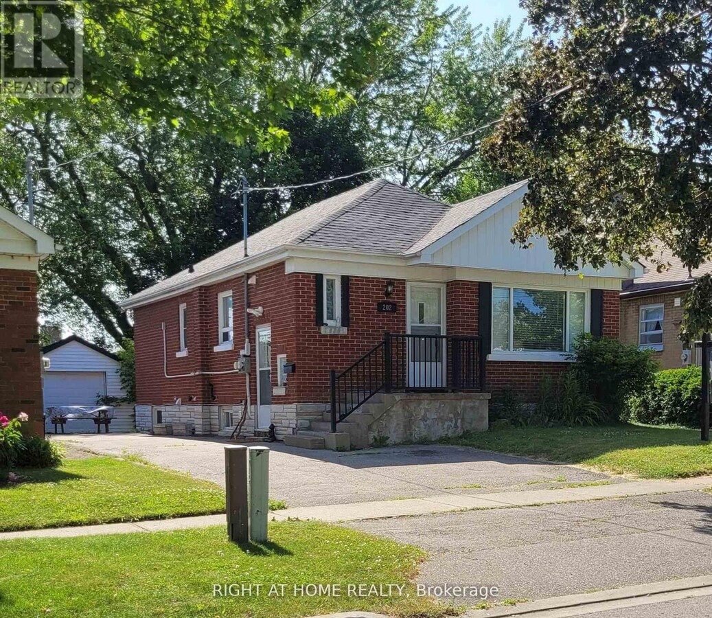 Photo - 202 Cadillac Ave S