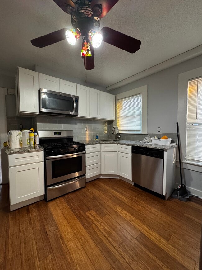 Building Photo - 82 Birch St Unit 1 Rental