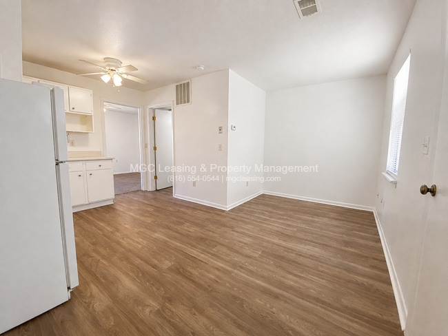 Photo - 313 SE Grand Ave Unit 313-1 SE Grand Ave