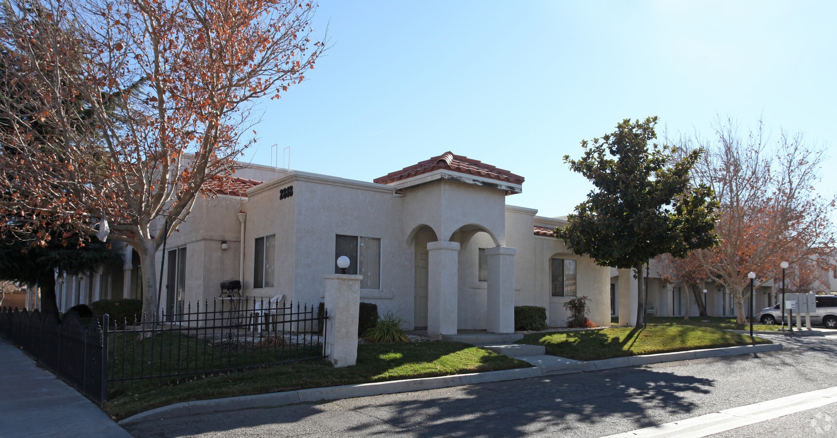 Desert Colony Townhomes - Desert Colony Townhomes