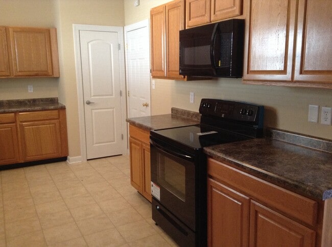 Photo - 9828 Rhodes Ln