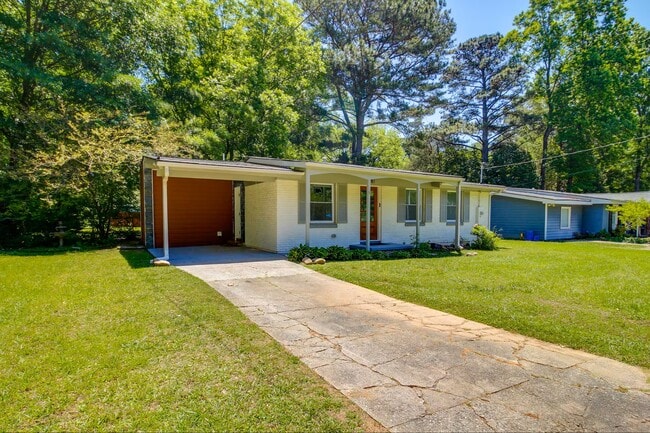 Photo - 3218 Highland Dr SE