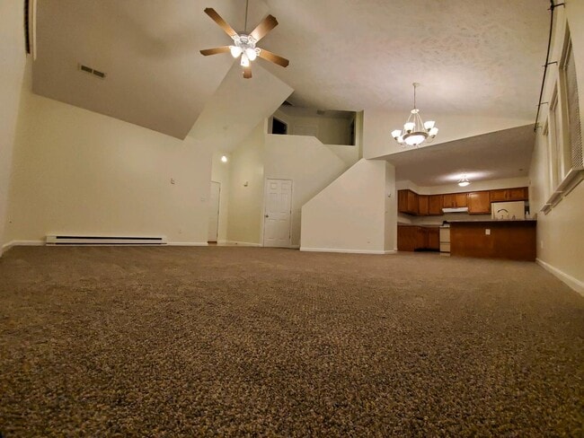 Vaulted Living Room - 2069 Rolling Meadows Ln Unit 2069