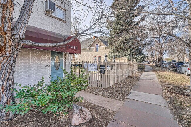 2482 W Caithness Pl Unit 11