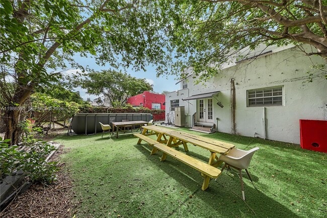 Photo - 843 NW 3rd St Unidad 1