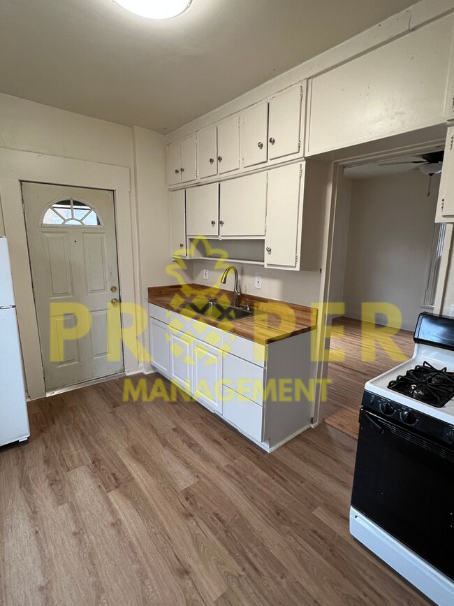 Photo - 3 bedroom 1 bathroom house for rent in Dayton