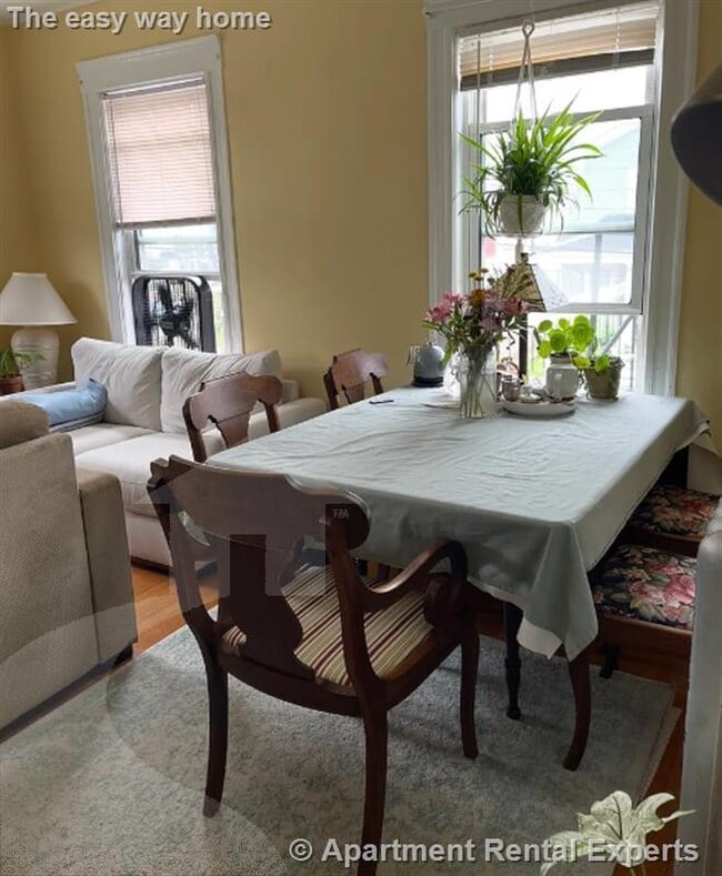 Photo - 123 Winthrop St