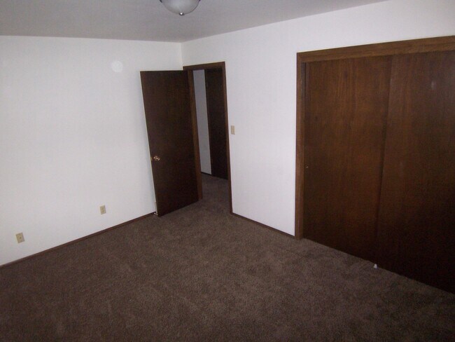 Photo - 5858 N Lovers Lane Rd