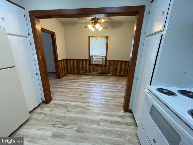 Photo - 307 Willis St