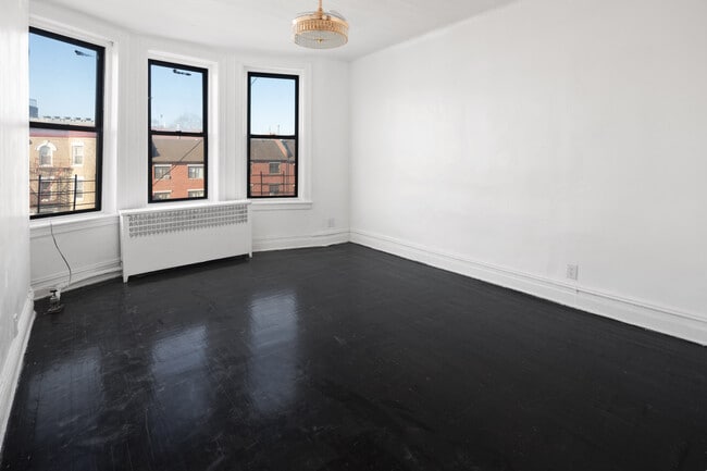 Building Photo - 1574 Eastern Pkwy Rental