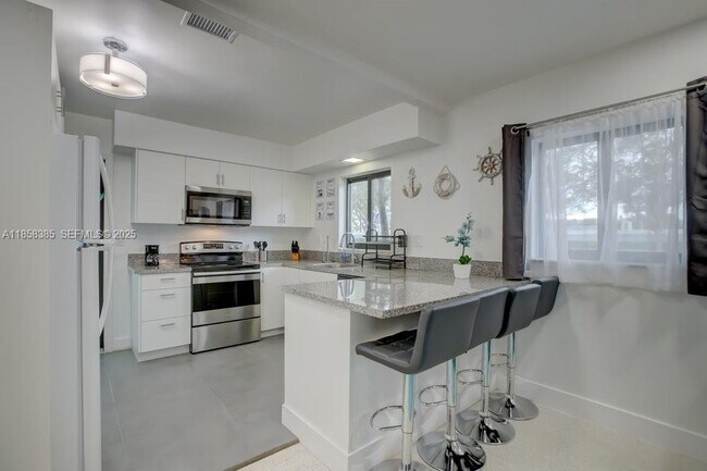 Photo - 1700 SW 20th St Unit A