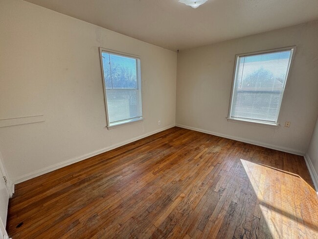 Photo - 803 Sissom Rd Unit Apt 4