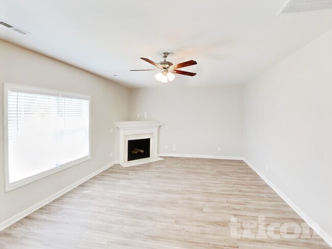904 Redland Dr