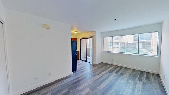 Photo - 301 N Ford Ave