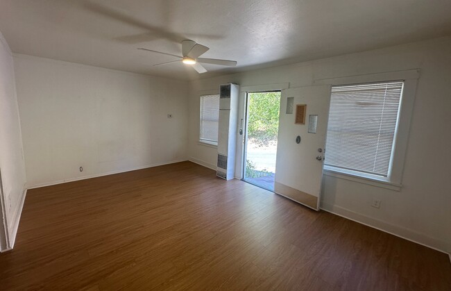 Photo - 433 N 7th St