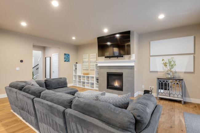 Photo - 868 Chelan Ave NE