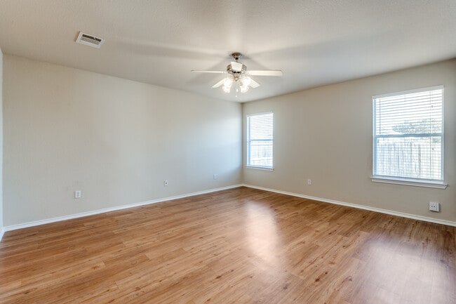 Photo - 361 Prickly Pear Dr