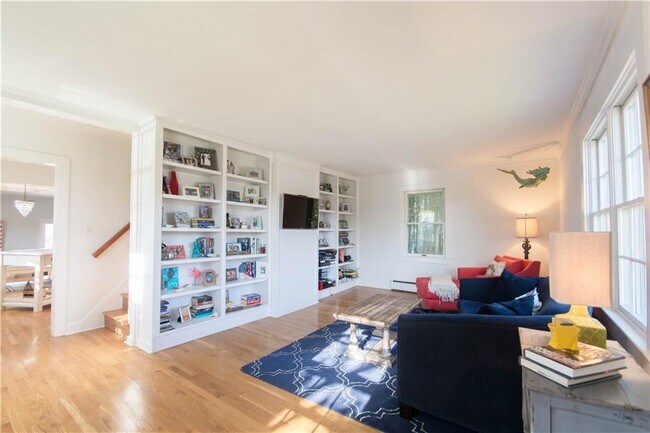 Photo - 150 Kane Ave