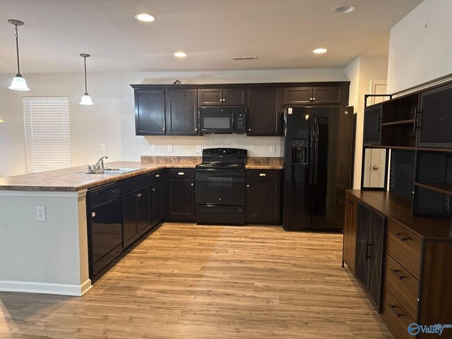 Photo - 101 Winstead Cir