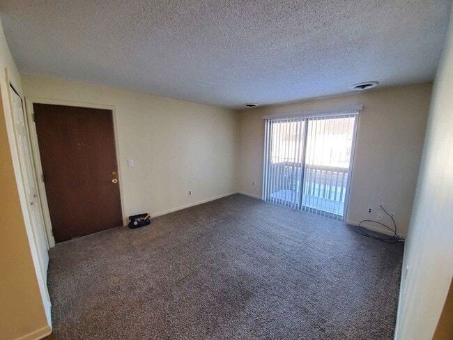 22137 Huron River Dr