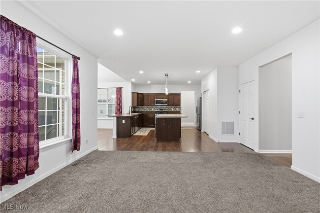 Photo - 12120 Edgehill Oval