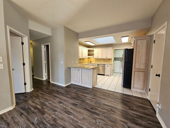 Photo - (3) Bed/(2) Bath Avail NOW! Storm Shelter!