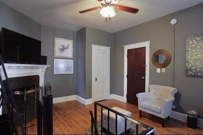 Photo - 3210 17th St NW