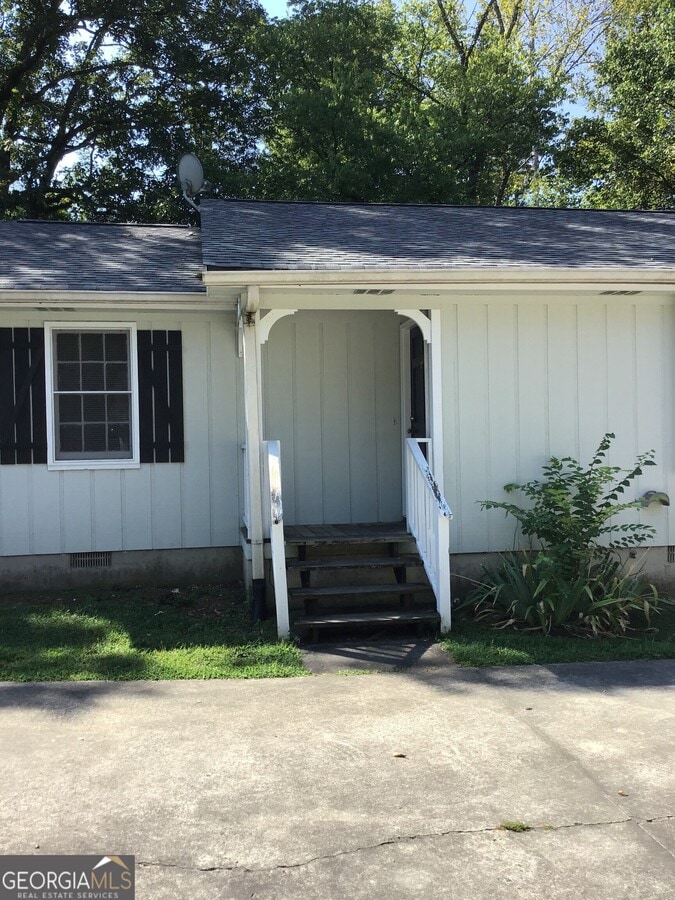 Photo - 947 Old Summerville Rd NW