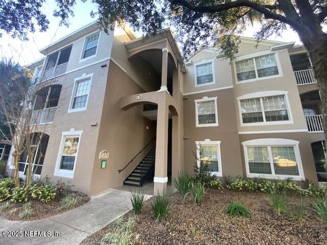Building Photo - 10550 Baymeadows Rd Unit 327