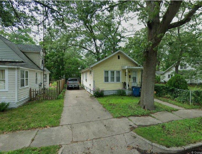 Building Photo - 3229 Jefferson St Rental