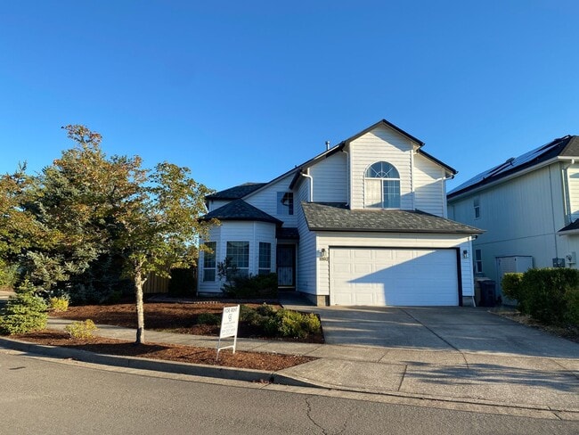 Building Photo - Spacious & Updated 4 Bedroom 2.5 Bath In Highly Desirable SW Corvallis Neighborhood!