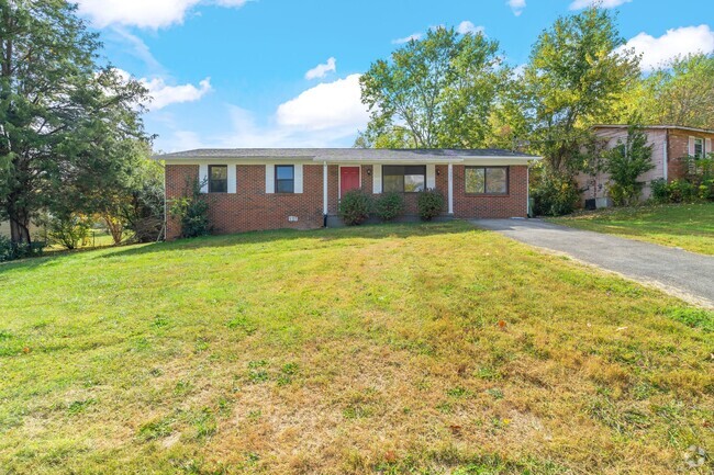 Building Photo - 7332 Meadowbrook Cir Rental