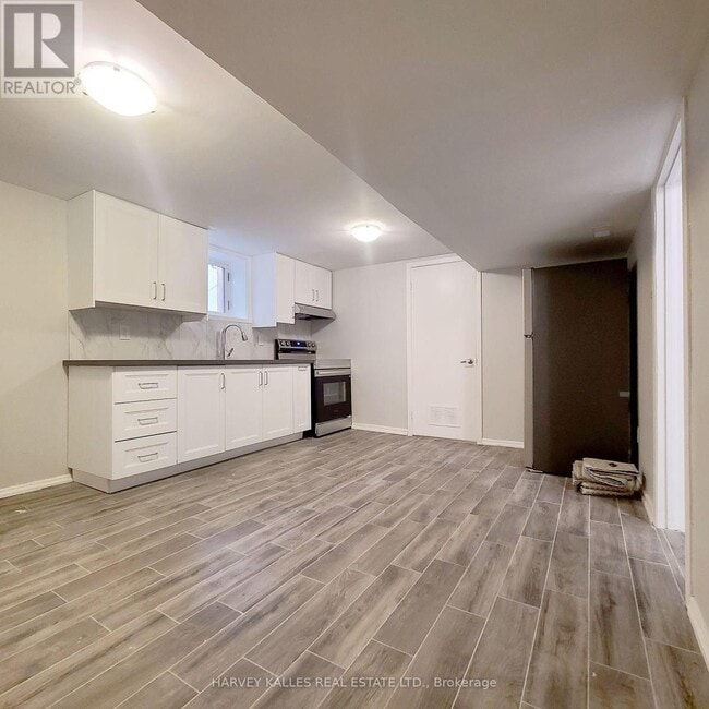 Photo - 114 Empress Ave