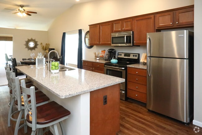 2HAB, 2BA - Rosewood, 1,294 ft² - Redwood Brownstown Telegraph Road