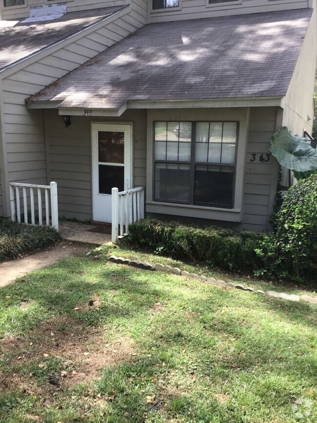 Building Photo - Recently Updated 2 Bedroom x 2 Bathroom w/... Rental