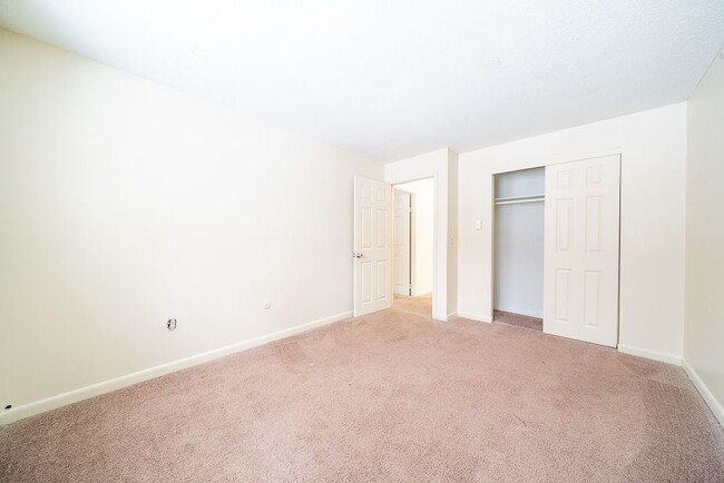 Photo - 1 Charleston Ave