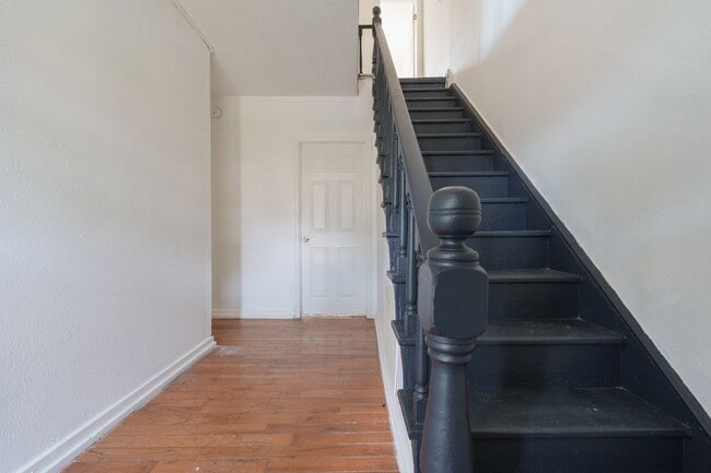 Photo - MOVE IN READY 4 Bedroom in Suffolk!