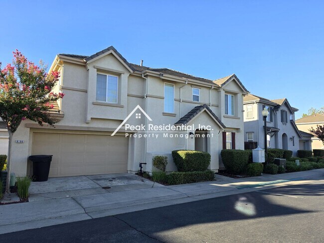 Building Photo - 9196 Cortina Cir